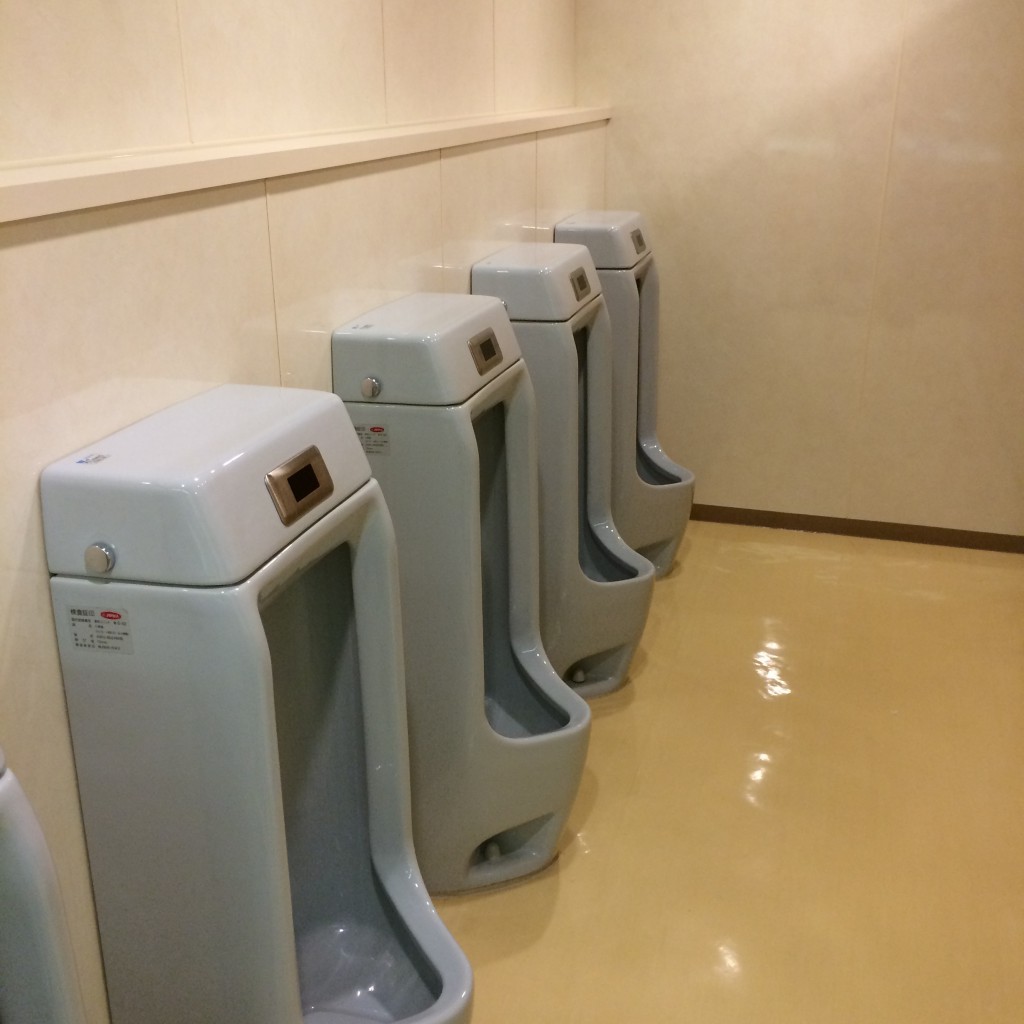 2015年12月7日(月)トイレ改修工事1